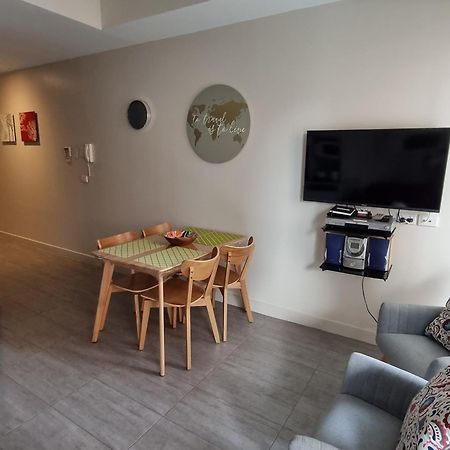 Pleasant City Stay On Collins Melbourne Bagian luar foto