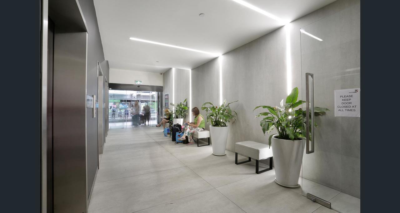 Pleasant City Stay On Collins Melbourne Bagian luar foto